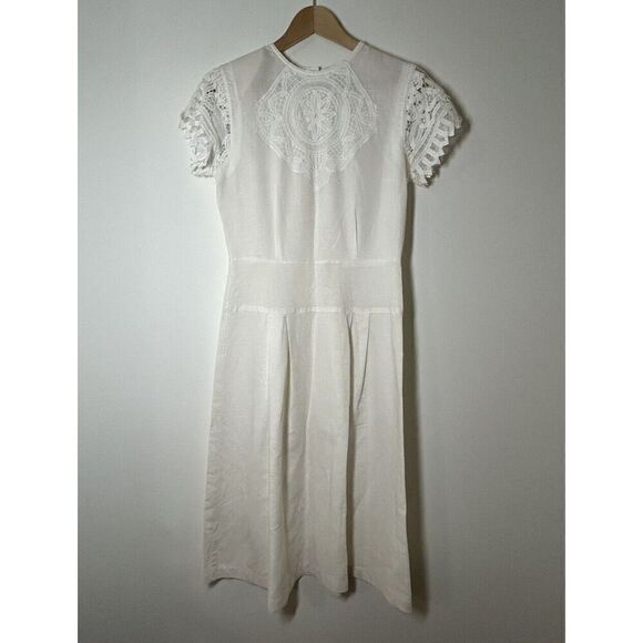 CARRY BACK White Short Sleeve Cutwork Lace Detail Size 8 Dress - Picture 1 of 3